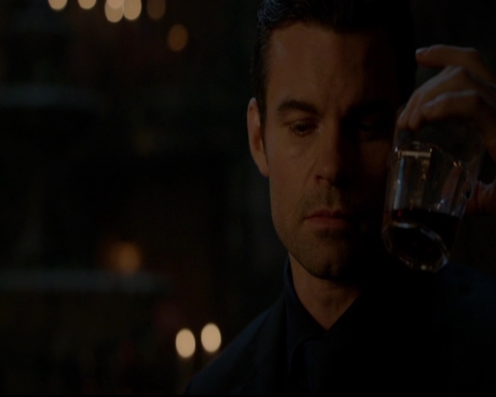 VampireDiariesWorld-dot-nl_TheOriginals_3x05TheAxemansLetters2183.jpg