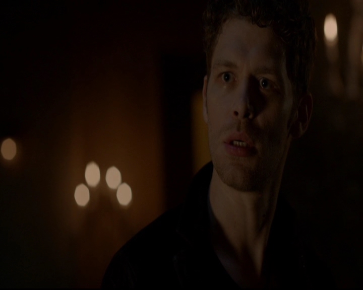 VampireDiariesWorld-dot-nl_TheOriginals_3x05TheAxemansLetters2243.jpg