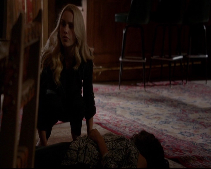 VampireDiariesWorld-dot-nl_TheOriginals_3x06BeautifulMistake0736.jpg