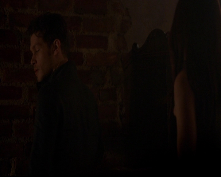 VampireDiariesWorld-dot-nl_TheOriginals_3x06BeautifulMistake1613.jpg