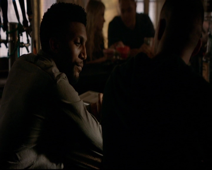 VampireDiariesWorld-dot-nl_TheOriginals_3x07OutOfTheEasy0771.jpg