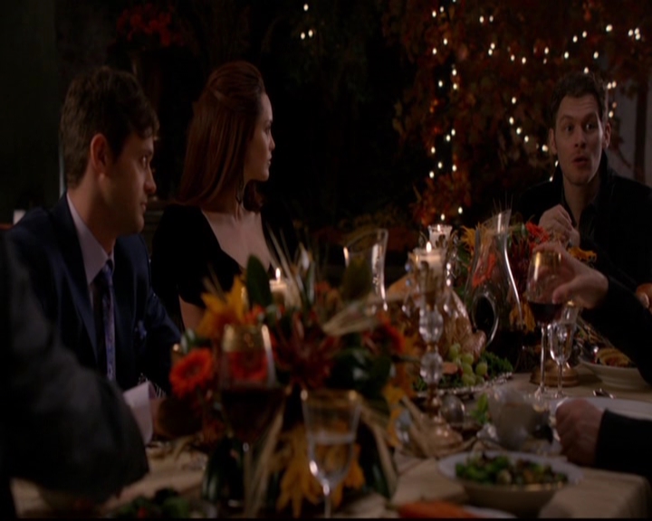 VampireDiariesWorld-dot-nl_TheOriginals_3x07OutOfTheEasy0808.jpg