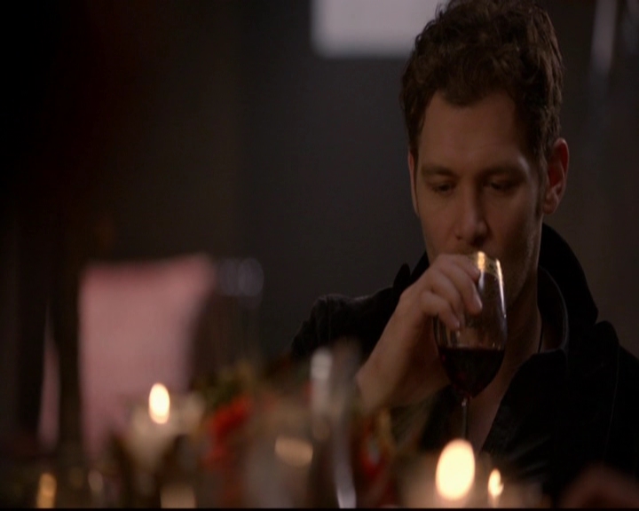 VampireDiariesWorld-dot-nl_TheOriginals_3x07OutOfTheEasy0847.jpg