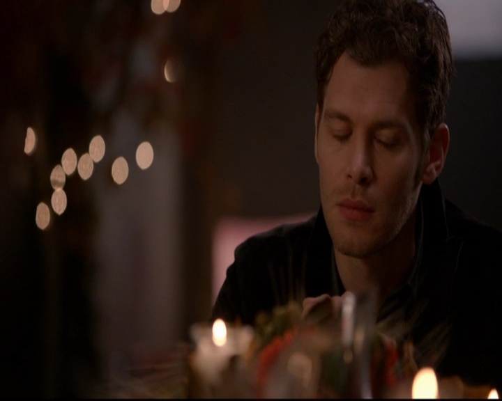 VampireDiariesWorld-dot-nl_TheOriginals_3x07OutOfTheEasy0860.jpg