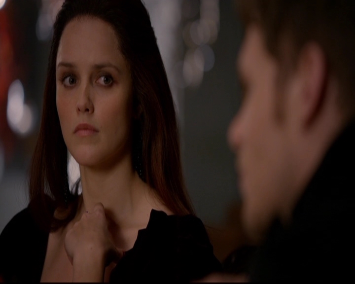 VampireDiariesWorld-dot-nl_TheOriginals_3x07OutOfTheEasy0897.jpg