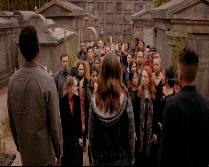 VampireDiariesWorld-dot-nl_TheOriginals_3x07OutOfTheEasy1319.jpg