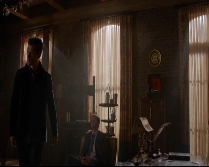 VampireDiariesWorld-dot-nl_TheOriginals_3x07OutOfTheEasy1344.jpg