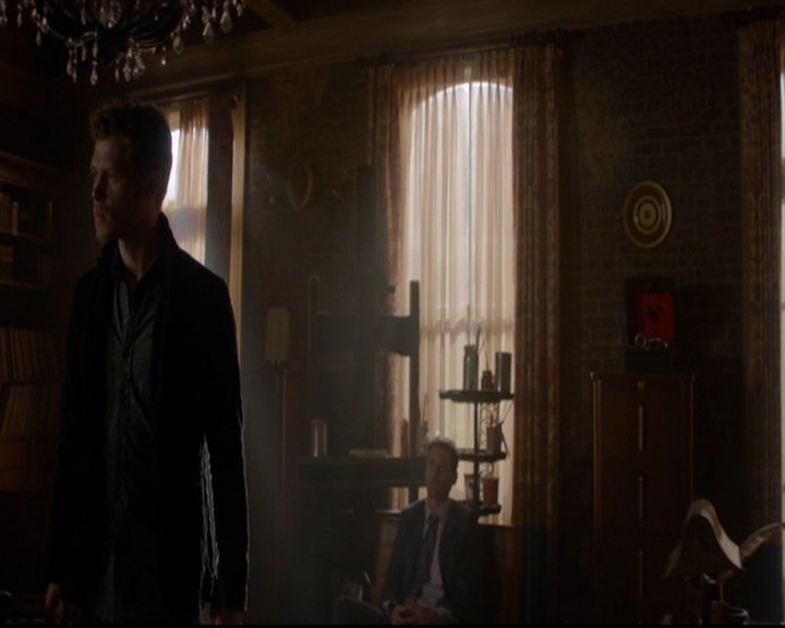 VampireDiariesWorld-dot-nl_TheOriginals_3x07OutOfTheEasy1345.jpg