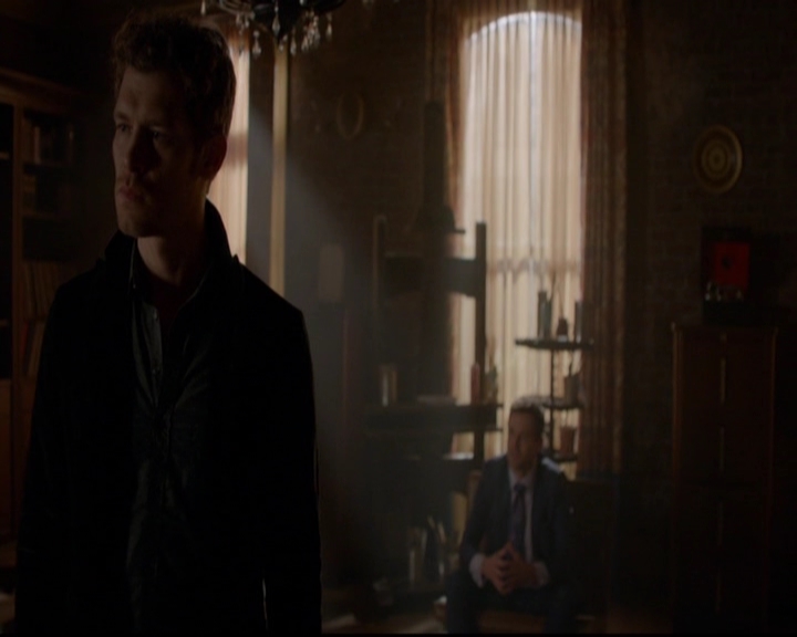 VampireDiariesWorld-dot-nl_TheOriginals_3x07OutOfTheEasy1347.jpg