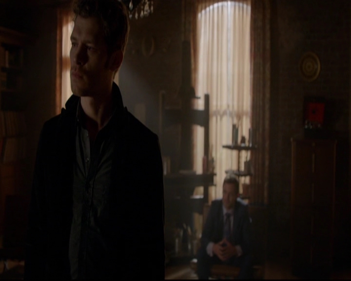 VampireDiariesWorld-dot-nl_TheOriginals_3x07OutOfTheEasy1348.jpg