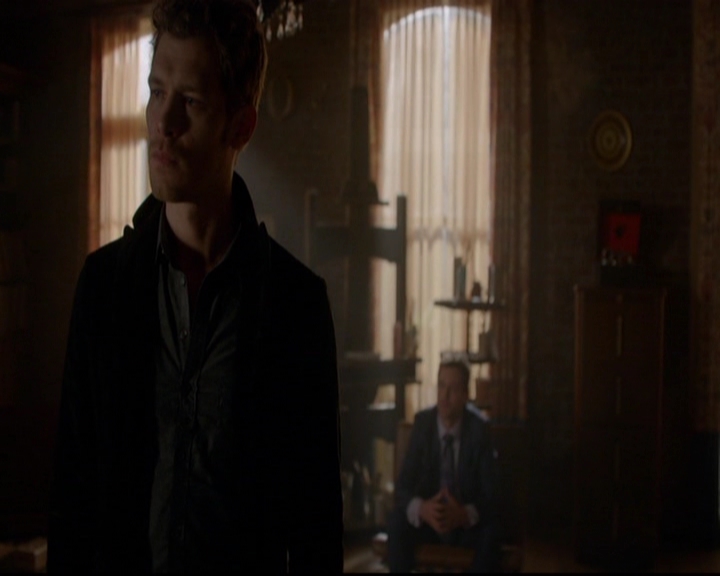 VampireDiariesWorld-dot-nl_TheOriginals_3x07OutOfTheEasy1349.jpg