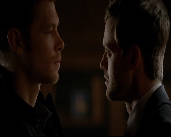 VampireDiariesWorld-dot-nl_TheOriginals_3x07OutOfTheEasy1382.jpg