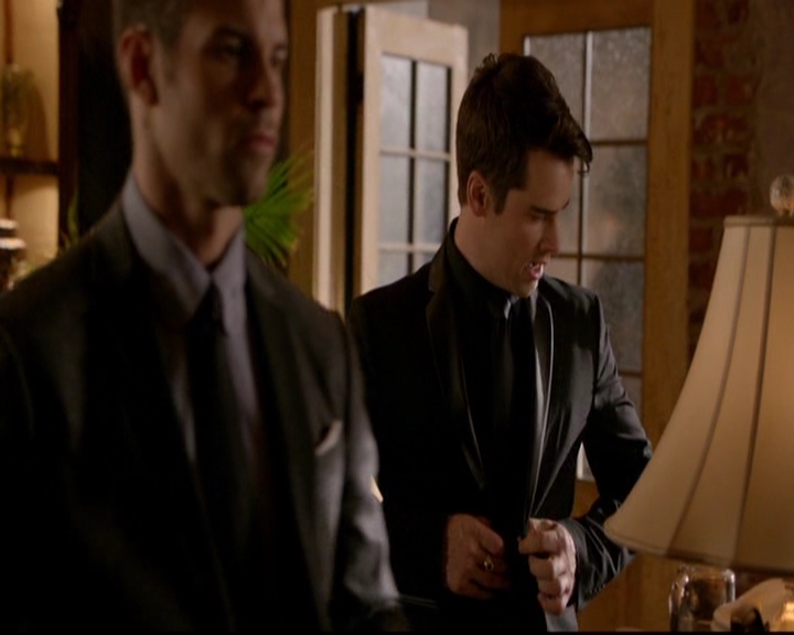 VampireDiariesWorld-dot-nl_TheOriginals_3x07OutOfTheEasy1408.jpg