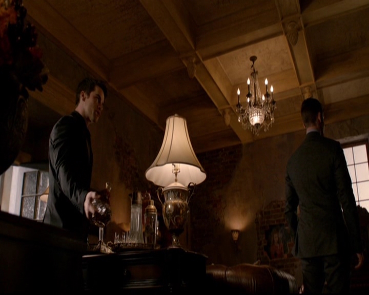 VampireDiariesWorld-dot-nl_TheOriginals_3x07OutOfTheEasy1414.jpg