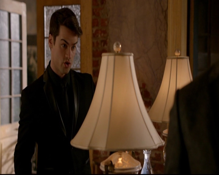 VampireDiariesWorld-dot-nl_TheOriginals_3x07OutOfTheEasy1418.jpg