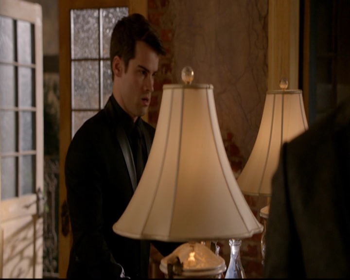 VampireDiariesWorld-dot-nl_TheOriginals_3x07OutOfTheEasy1420.jpg