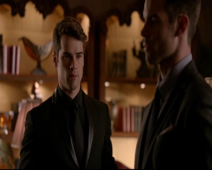 VampireDiariesWorld-dot-nl_TheOriginals_3x07OutOfTheEasy1423.jpg