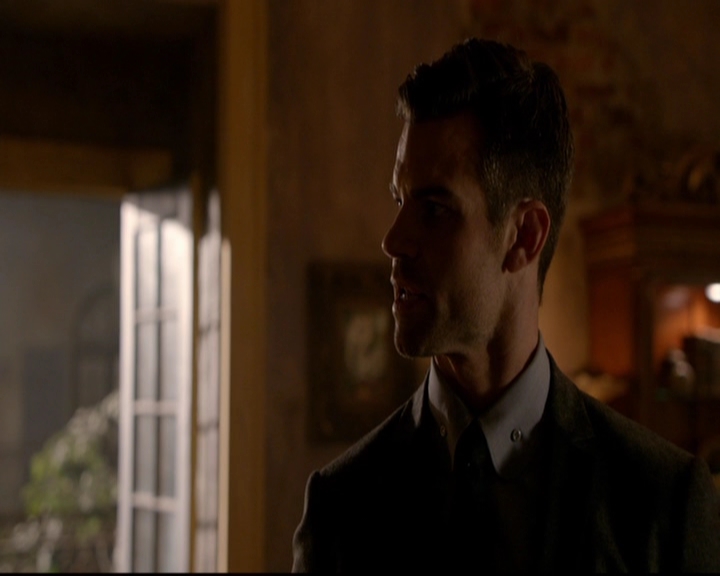 VampireDiariesWorld-dot-nl_TheOriginals_3x07OutOfTheEasy1428.jpg