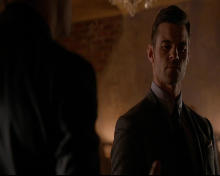 VampireDiariesWorld-dot-nl_TheOriginals_3x07OutOfTheEasy1434.jpg