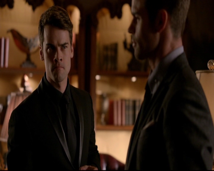 VampireDiariesWorld-dot-nl_TheOriginals_3x07OutOfTheEasy1435.jpg