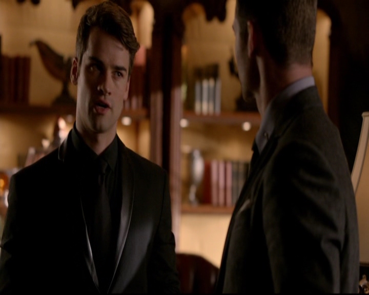 VampireDiariesWorld-dot-nl_TheOriginals_3x07OutOfTheEasy1450.jpg