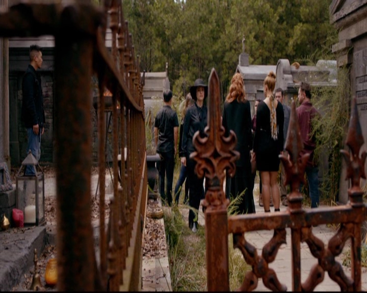 VampireDiariesWorld-dot-nl_TheOriginals_3x07OutOfTheEasy1590.jpg