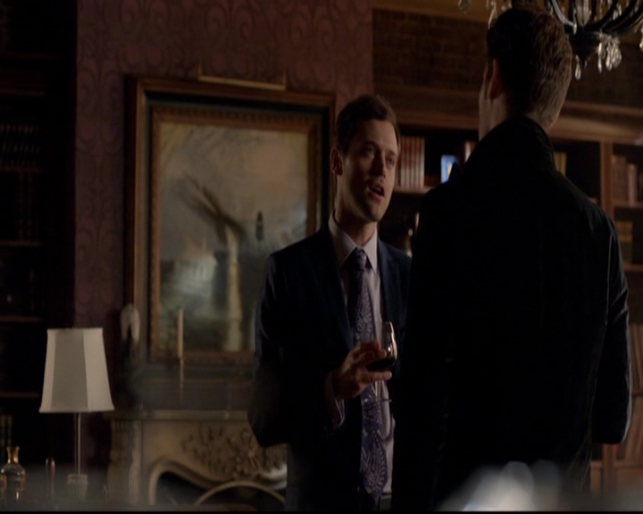 VampireDiariesWorld-dot-nl_TheOriginals_3x07OutOfTheEasy1685.jpg