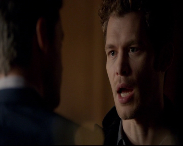 VampireDiariesWorld-dot-nl_TheOriginals_3x07OutOfTheEasy1697.jpg