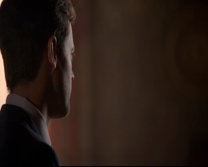 VampireDiariesWorld-dot-nl_TheOriginals_3x07OutOfTheEasy1714.jpg