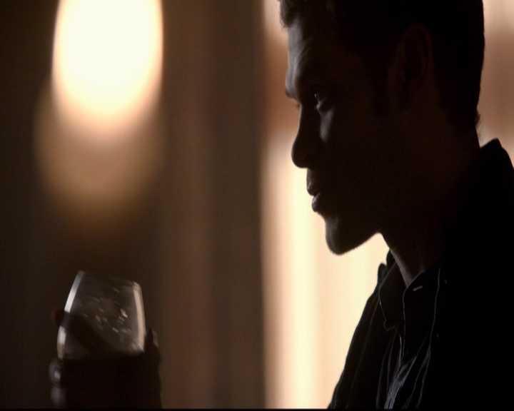 VampireDiariesWorld-dot-nl_TheOriginals_3x07OutOfTheEasy1727.jpg