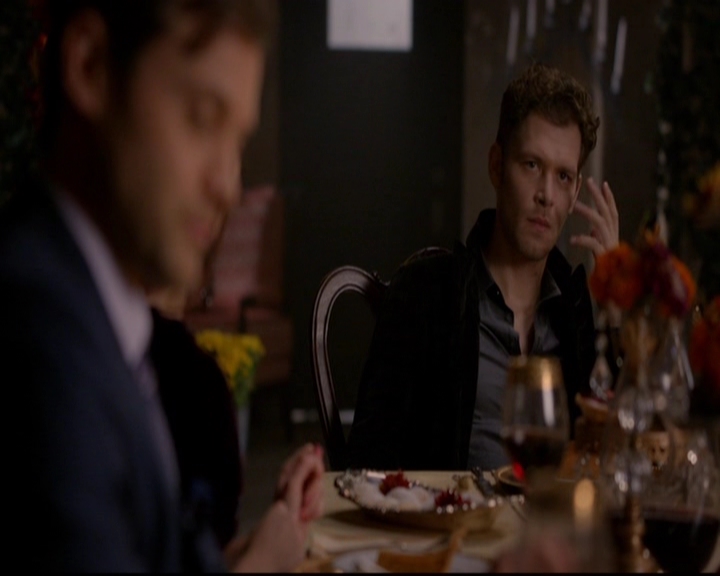 VampireDiariesWorld-dot-nl_TheOriginals_3x07OutOfTheEasy1813.jpg