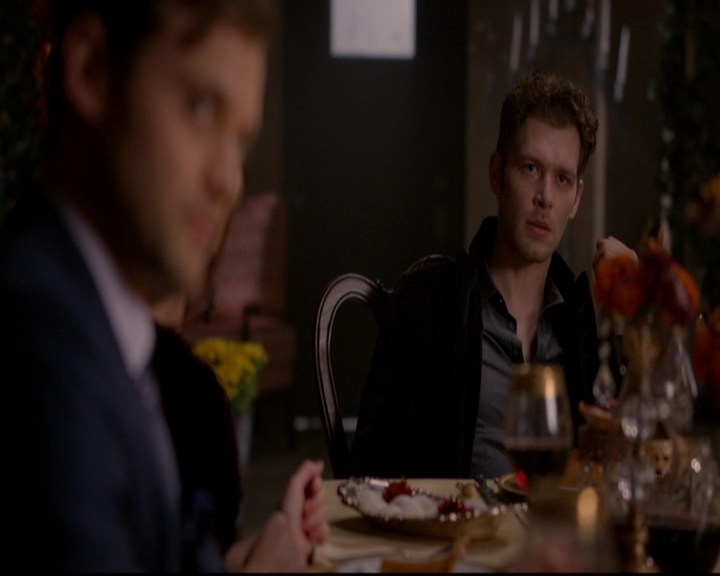 VampireDiariesWorld-dot-nl_TheOriginals_3x07OutOfTheEasy1815.jpg