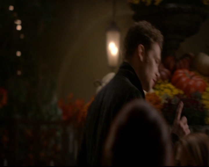 VampireDiariesWorld-dot-nl_TheOriginals_3x07OutOfTheEasy1847.jpg