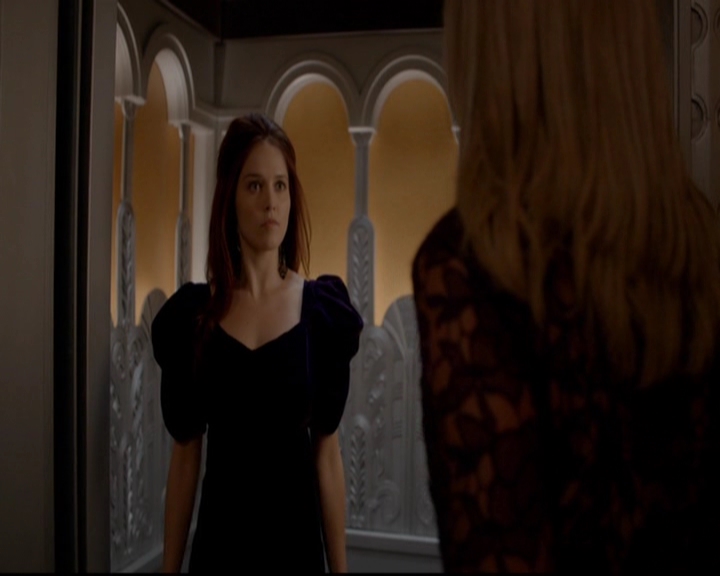 VampireDiariesWorld-dot-nl_TheOriginals_3x07OutOfTheEasy1979.jpg