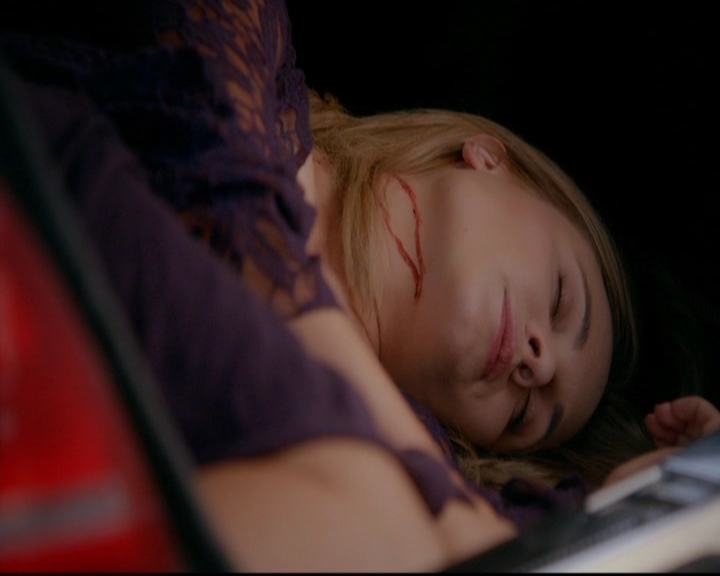 VampireDiariesWorld-dot-nl_TheOriginals_3x08TheOtherGirlInNewOrleans0019.jpg