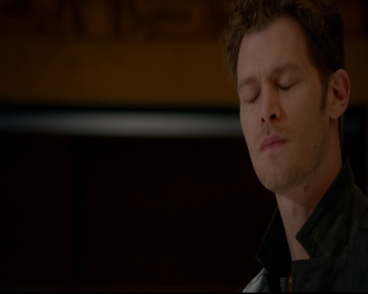 VampireDiariesWorld-dot-nl_TheOriginals_3x08TheOtherGirlInNewOrleans0242.jpg