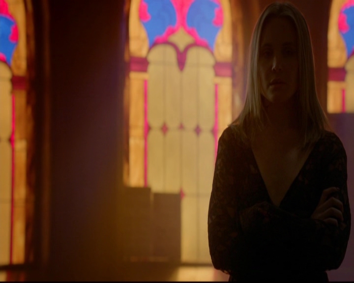 VampireDiariesWorld-dot-nl_TheOriginals_3x08TheOtherGirlInNewOrleans0309.jpg