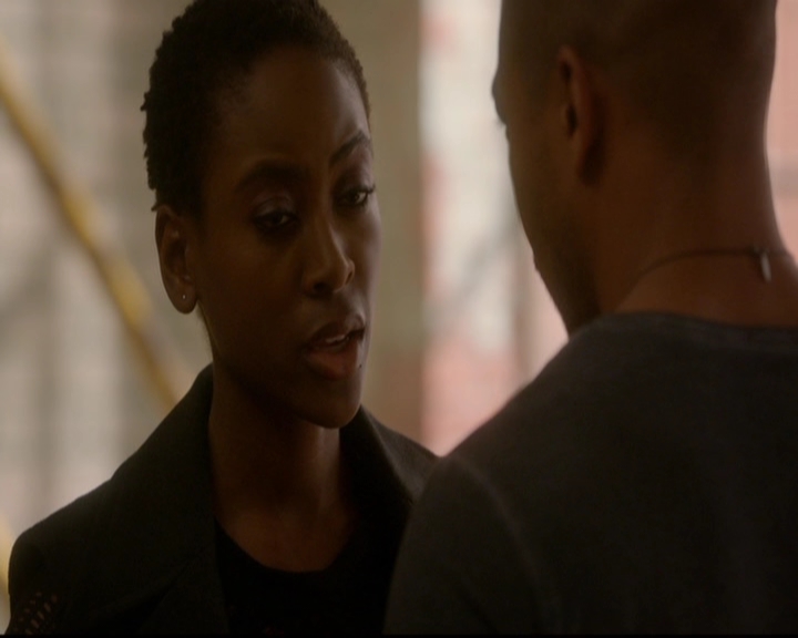 VampireDiariesWorld-dot-nl_TheOriginals_3x08TheOtherGirlInNewOrleans0617.jpg