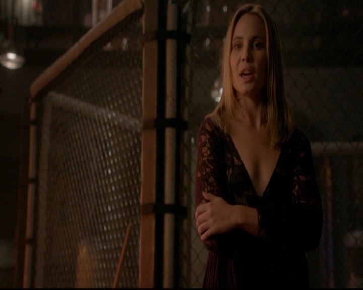 VampireDiariesWorld-dot-nl_TheOriginals_3x08TheOtherGirlInNewOrleans0802.jpg