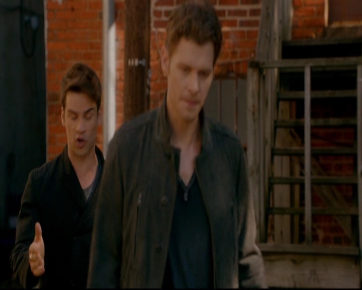 VampireDiariesWorld-dot-nl_TheOriginals_3x08TheOtherGirlInNewOrleans0916.jpg