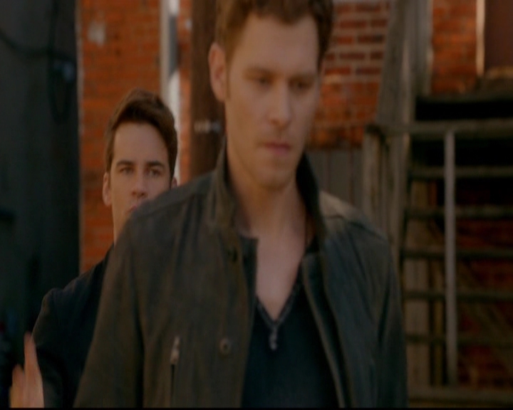 VampireDiariesWorld-dot-nl_TheOriginals_3x08TheOtherGirlInNewOrleans0917.jpg