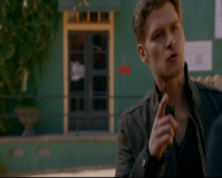 VampireDiariesWorld-dot-nl_TheOriginals_3x08TheOtherGirlInNewOrleans0919.jpg