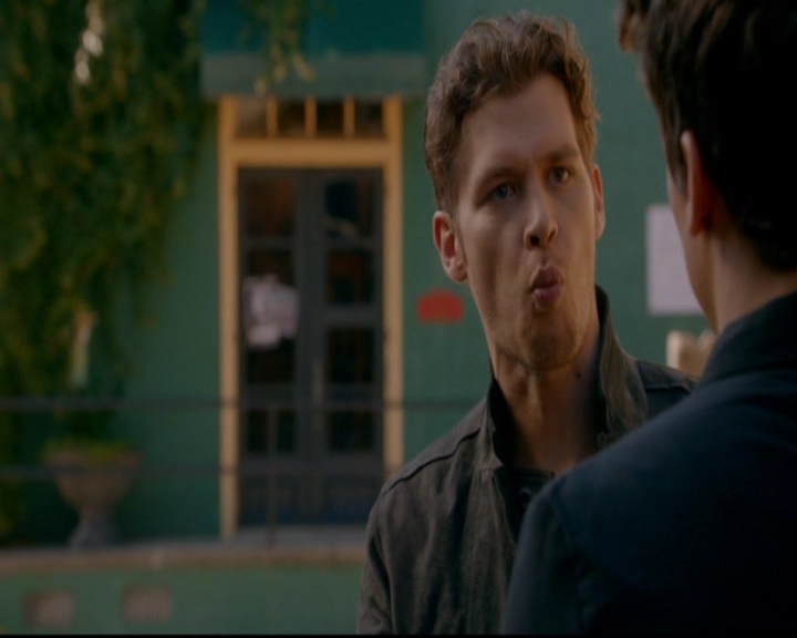 VampireDiariesWorld-dot-nl_TheOriginals_3x08TheOtherGirlInNewOrleans0921.jpg