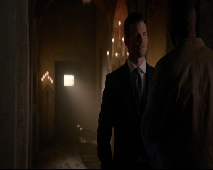 VampireDiariesWorld-dot-nl_TheOriginals_3x08TheOtherGirlInNewOrleans1044.jpg