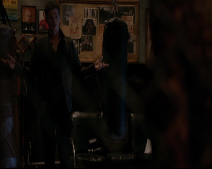 VampireDiariesWorld-dot-nl_TheOriginals_3x08TheOtherGirlInNewOrleans1293.jpg