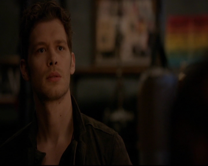 VampireDiariesWorld-dot-nl_TheOriginals_3x08TheOtherGirlInNewOrleans1427.jpg