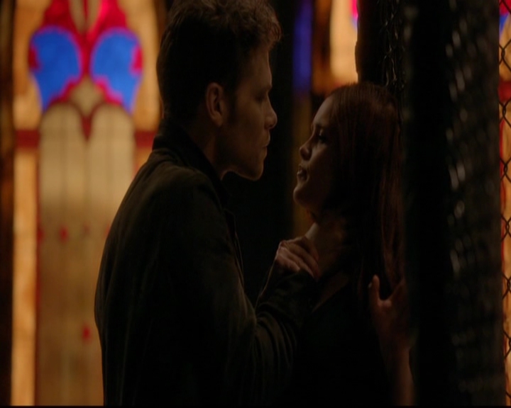 VampireDiariesWorld-dot-nl_TheOriginals_3x08TheOtherGirlInNewOrleans1450.jpg