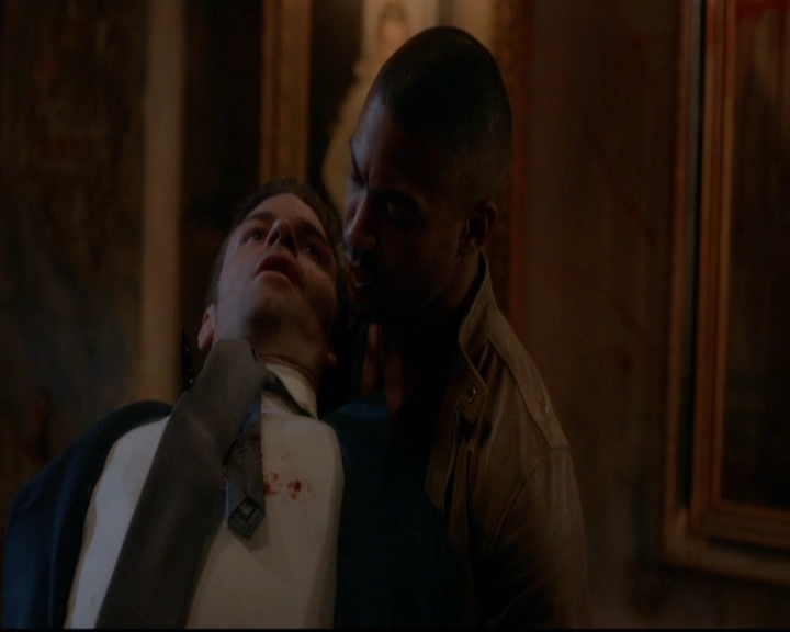 VampireDiariesWorld-dot-nl_TheOriginals_3x08TheOtherGirlInNewOrleans1543.jpg