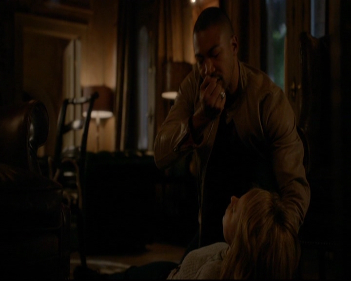 VampireDiariesWorld-dot-nl_TheOriginals_3x08TheOtherGirlInNewOrleans1621.jpg