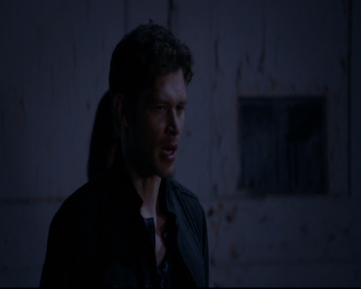 VampireDiariesWorld-dot-nl_TheOriginals_3x08TheOtherGirlInNewOrleans1708.jpg